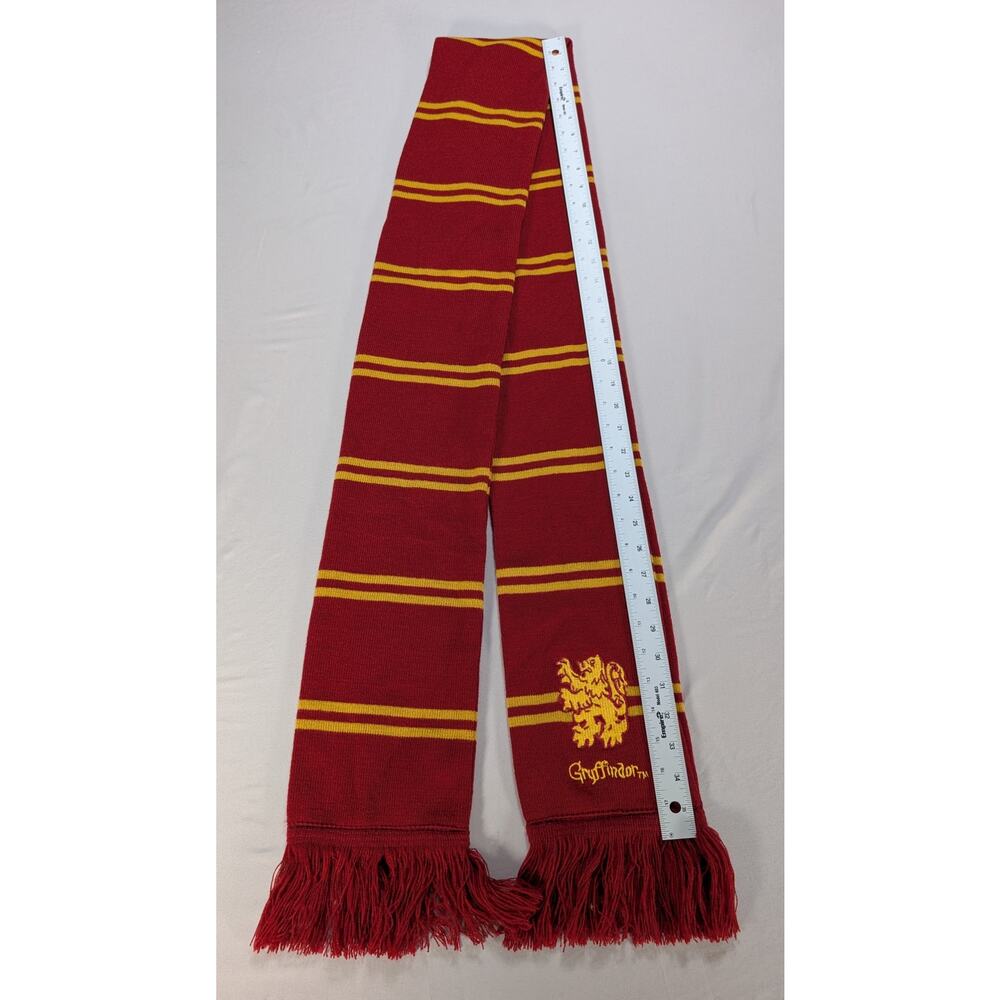 Harry Potter Gryffindor Scarf Red Gold Striped Knit Fringe Hogwarts House - Picture 4 of 5